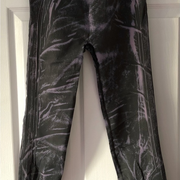 Lululemon Align leggings size 8 (see note below) - Picture 4 of 4